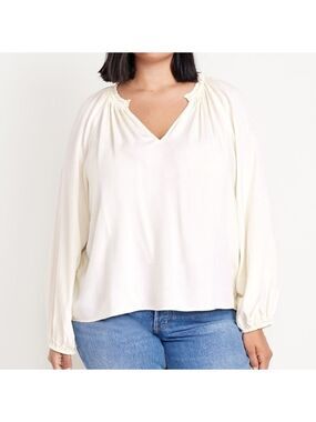 3X • Old Navy • Ivory Ruffled Split-Neck Top